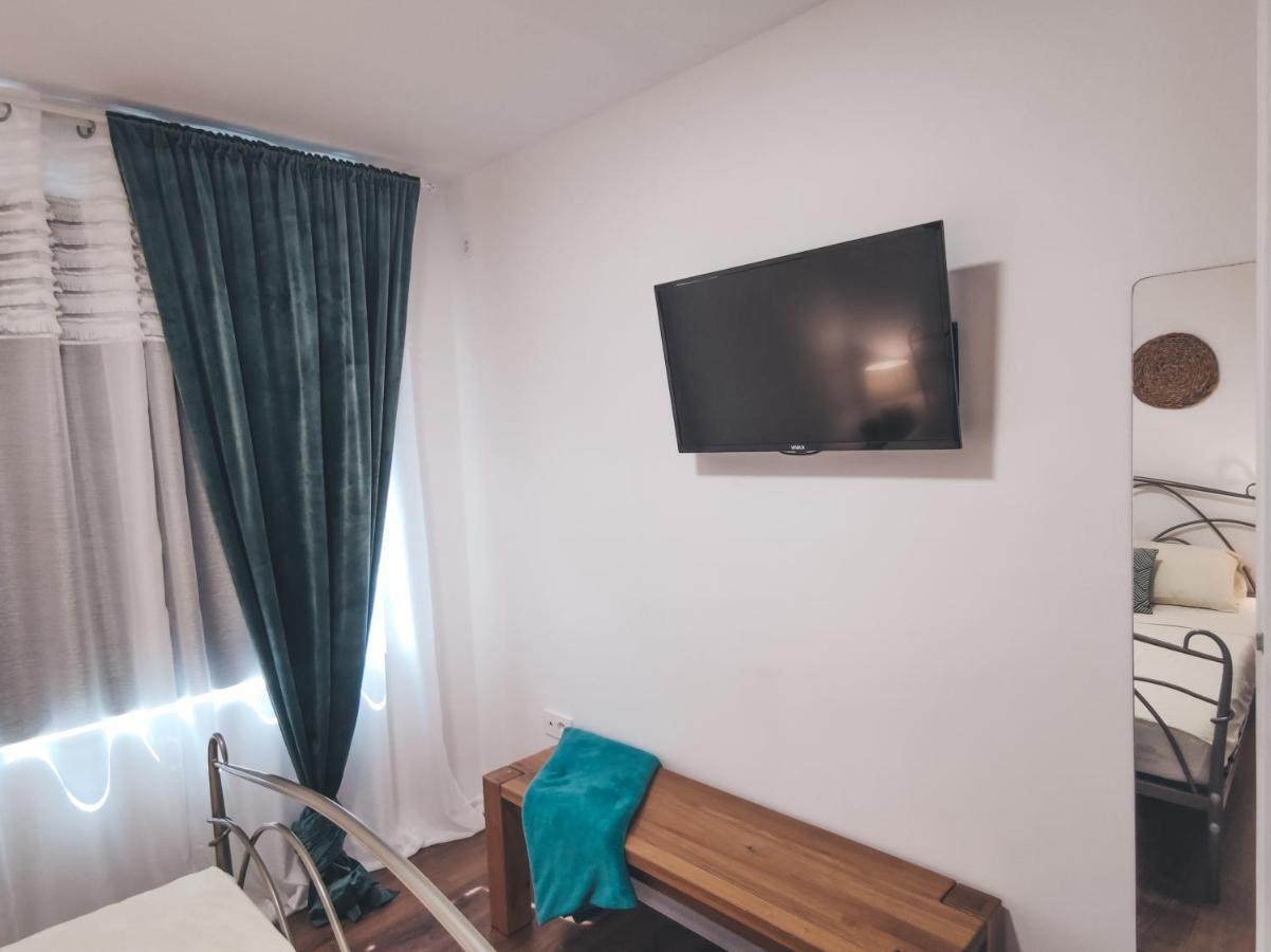 Villa-Apartments Bognar Velika Extérieur photo